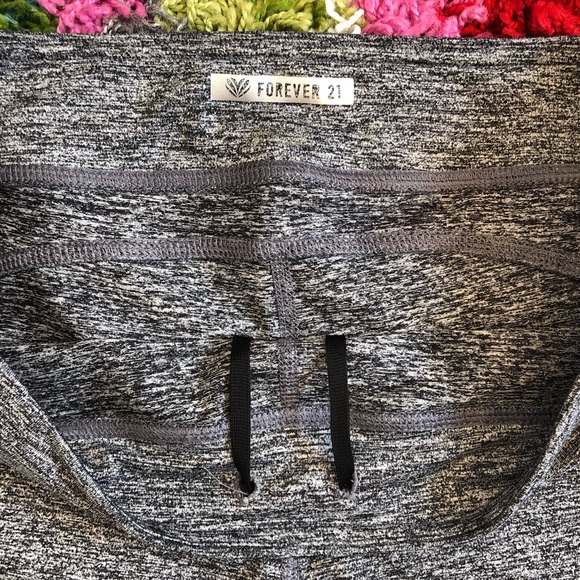 Forever 21 heather grey workout leggings, L - Picture 6 of 7